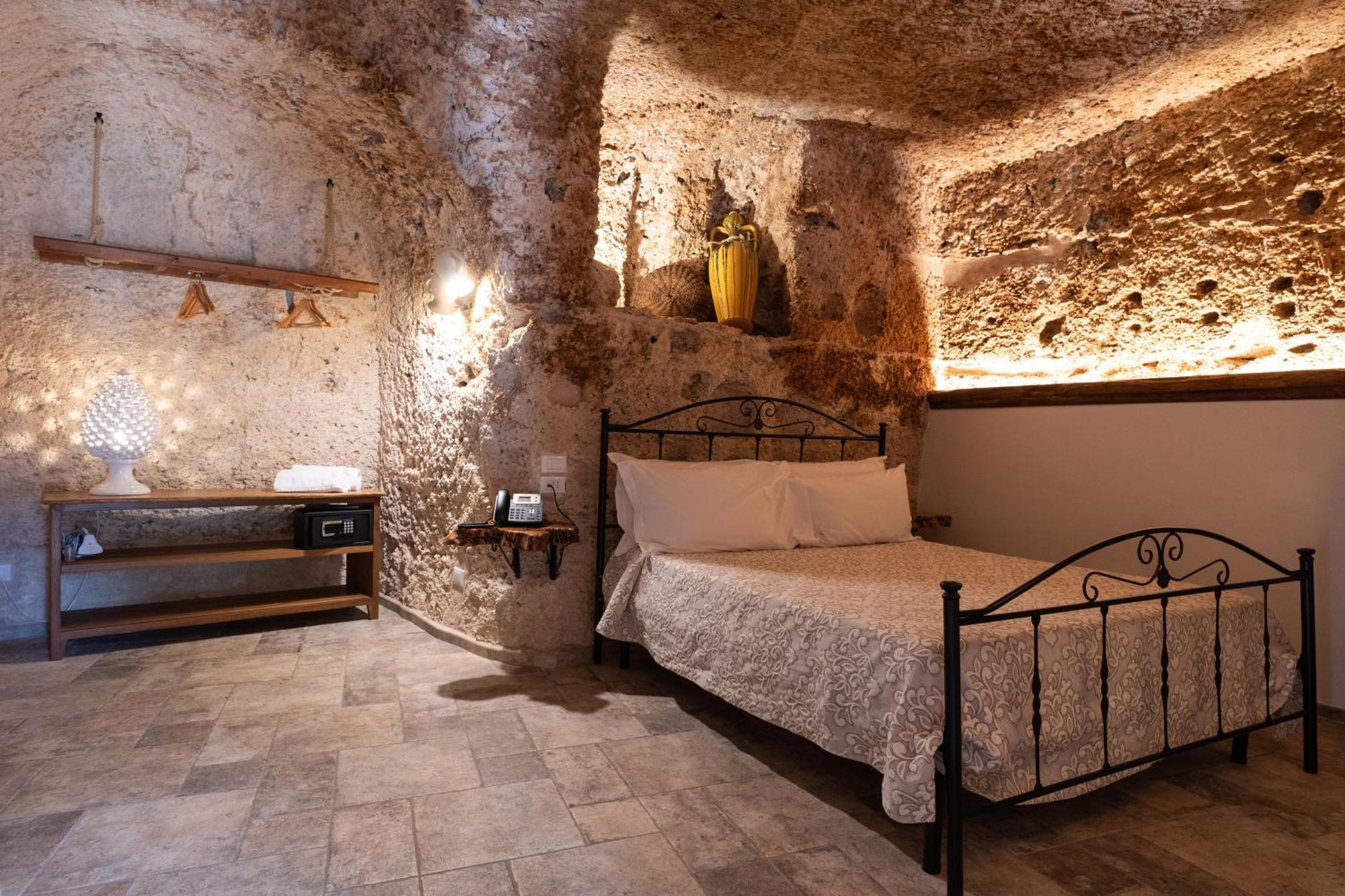 Masseria Torre Rossa 法萨诺 外观 照片